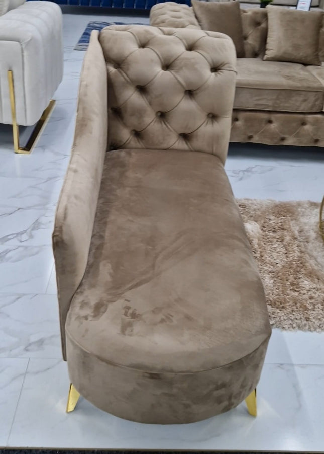 Chesterfield Chaise Lounge